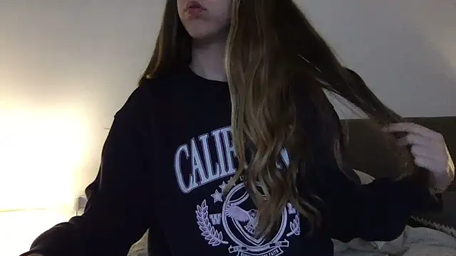 Martimartinaxx online show from April 27, 7:56 pm