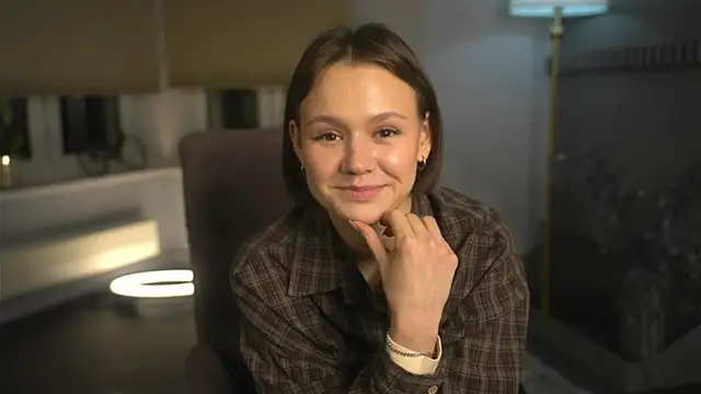 Snapshot of DeliaBernon chatting on November 18, 1:04 pm DeliaBernon online show from November 18, 1:04 pm