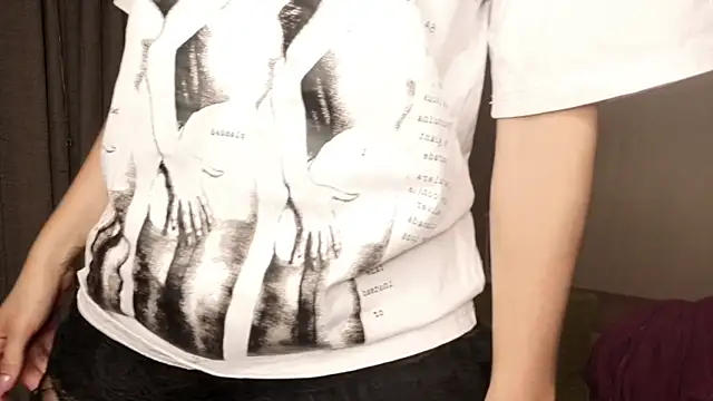 KristleKirst online show from April 16, 2:18 pm