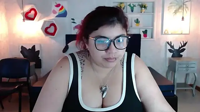 danna garza online show from February 12, 11:16 am