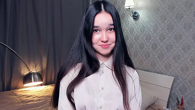 MeliaMelchiori online show from December 2, 9:32 pm