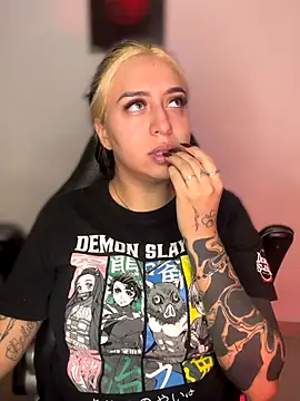 VeloraVyxen  online show from December 5, 3:04 am