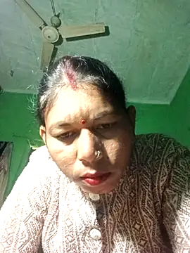 Snapshot of Yt_krishna chatting on January 6, 7:01 am Yt krishna online show from January 6, 7:01 am