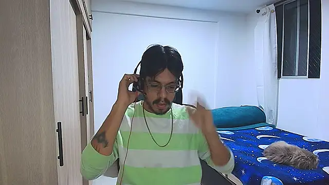 naitt  online show from December 18, 10:43 am