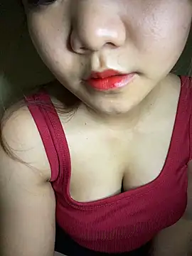 Snapshot of Sunset-yll chatting on December 18, 7:14 am Sunset-yll online show from December 18, 7:14 am