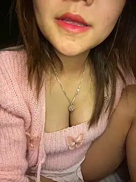 Snapshot of Sunset-yll chatting on February 7, 8:12 pm Sunset-yll online show from February 7, 8:12 pm