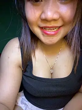 Snapshot of Sunset-yll chatting on February 27, 10:48 am Sunset-yll online show from February 27, 10:48 am