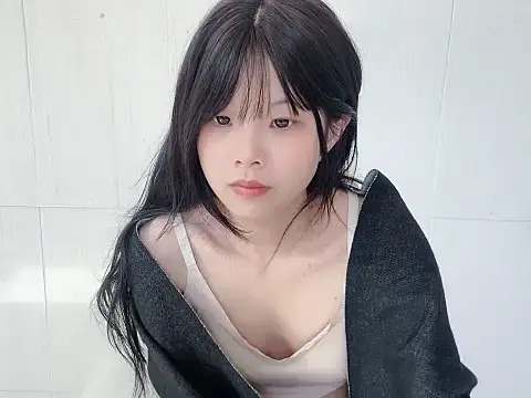 Snapshot of bunny-- chatting on November 28, 4:48 am bunny-- online show from November 28, 4:48 am