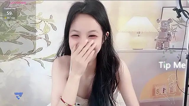 Snapshot of bunny-- chatting on January 10, 4:47 am bunny-- online show from January 10, 4:47 am