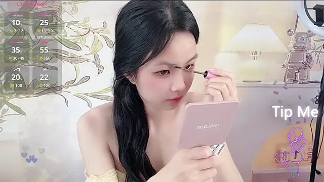 Snapshot of bunny-- chatting on January 13, 5:13 am bunny-- online show from January 13, 5:13 am