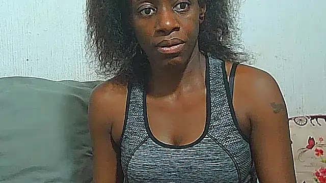 BrunetteNaomi8 online show from April 13, 7:52 pm