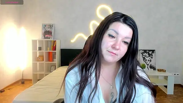 still  her online show from December 4, 1:04 am