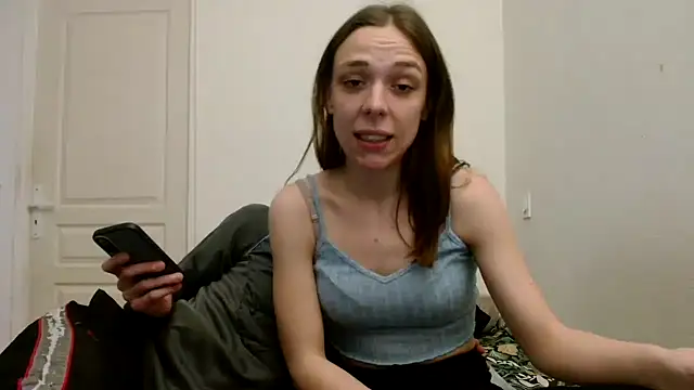 Snapshot of DuoDesir1 chatting on March 4, 4:35 pm DuoDesir1 online show from March 4, 4:35 pm