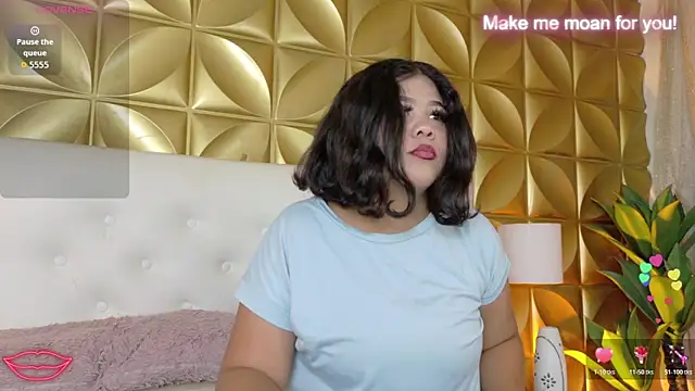 Amanda Mooree online show from April 8, 4:01 am