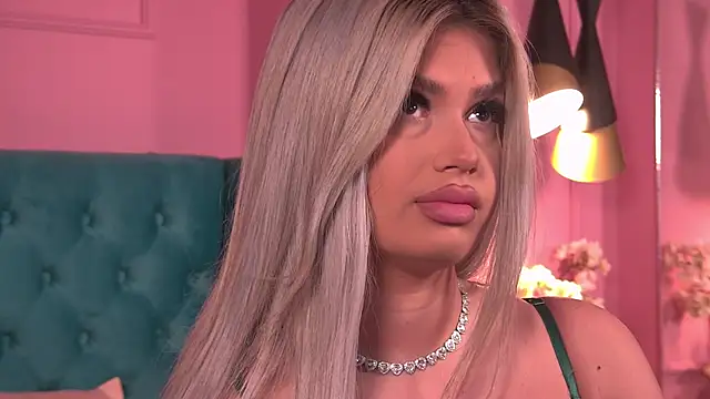 LorrySkye online show from January 8, 4:59 am