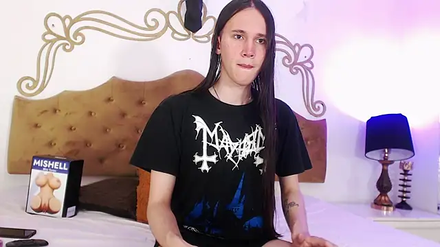 Snapshot of abysskingg chatting on November 23, 12:38 pm abysskingg online show from November 23, 12:38 pm