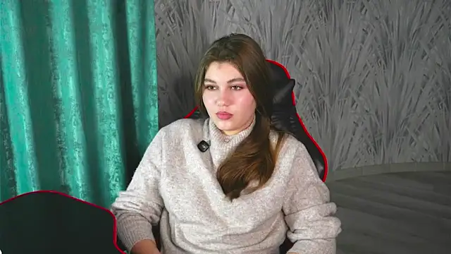 Snapshot of LyndaSkorcz chatting on November 19, 12:05 pm LyndaSkorcz online show from November 19, 12:05 pm