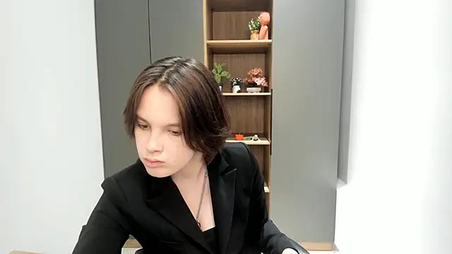 AlesiaYonke online show from November 21, 9:41 am