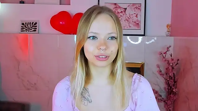 lucy loy online show from February 11, 7:24 am