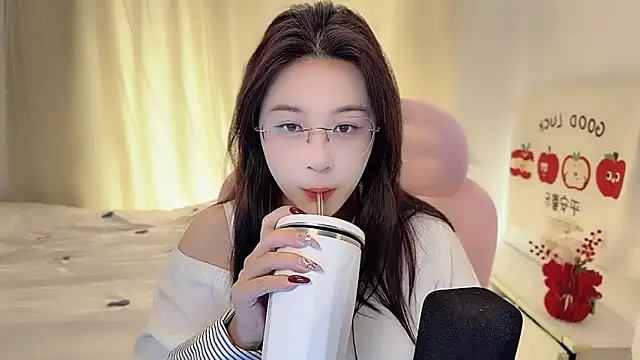 TTtia  online show from March 5, 2:18 am