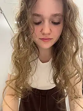 RussianWoman online show from April 18, 3:21 am