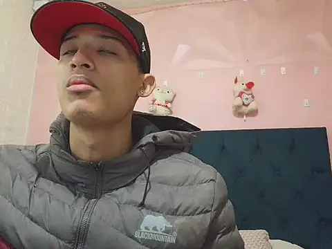 saniasex2025 online show from December 2, 1:17 pm