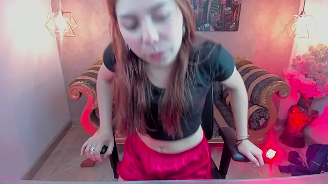 Isabela clk online show from December 4, 7:11 pm