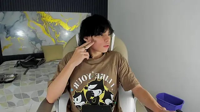 Sylasfrost online show from December 1, 8:03 pm