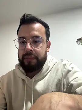 AlejoFernandez  online show from November 20, 2:23 am