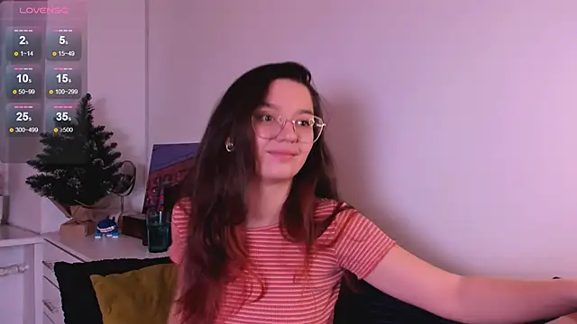 miabellee online show from December 14, 9:41 pm