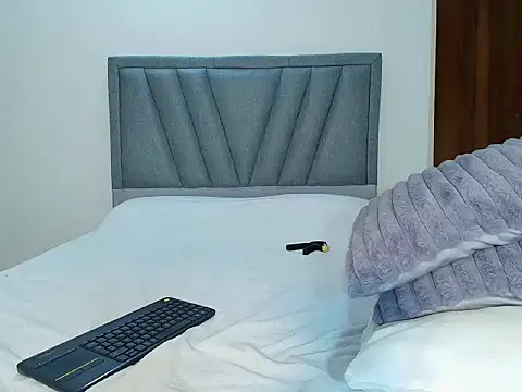 ray Weeed online show from March 13, 1:34 am