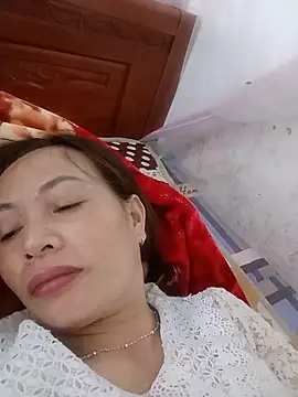Snapshot of Stella-456 chatting on May 12, 1:52 pm Stella-456 online show from May 12, 1:52 pm