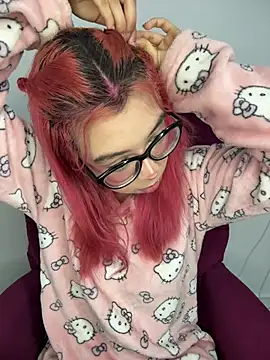 Valen-Foxx1 online show from April 2, 10:24 am