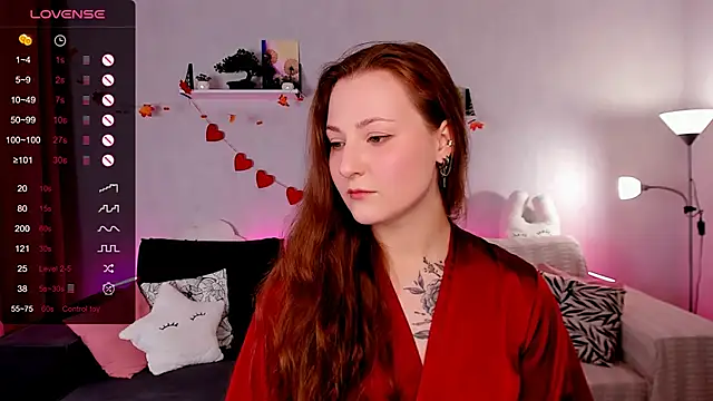 velvet cherry  online show from November 29, 9:01 am