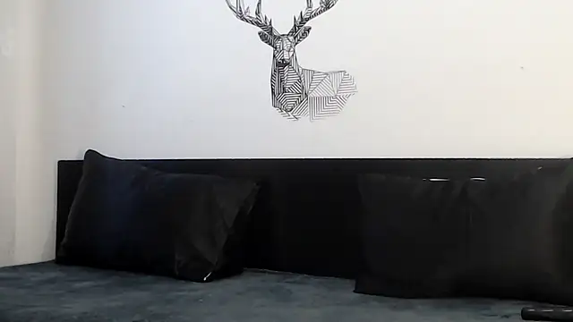 Snapshot of sweetl30 chatting on February 19, 6:42 am sweetl30 online show from February 19, 6:42 am