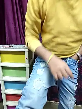 Cute Lucky online show from December 13, 7:53 pm