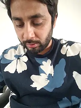 Cute Lucky online show from April 1, 9:32 am