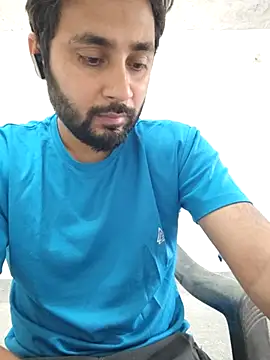 Cute Lucky online show from April 4, 9:40 am