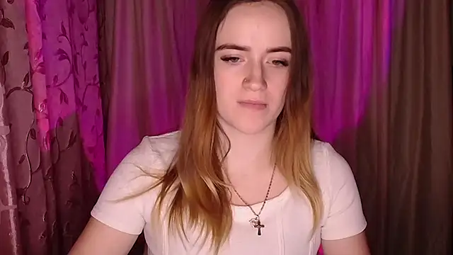 Illa May online show from December 19, 8:27 pm