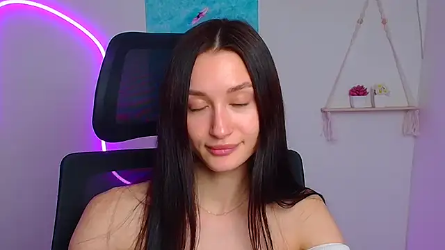 Stella XO online show from April 10, 6:12 pm