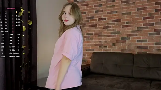 Snapshot of VoidElaris chatting on January 8, 6:10 pm VoidElaris online show from January 8, 6:10 pm