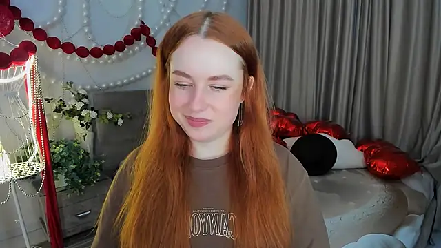 Snapshot of AirySilhouette chatting on February 26, 10:03 am AirySilhouette online show from February 26, 10:03 am