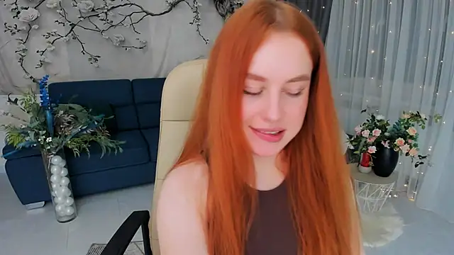 Snapshot of AirySilhouette chatting on March 4, 7:20 pm AirySilhouette online show from March 4, 7:20 pm