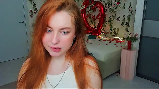 Snapshot of AirySilhouette chatting on March 11, 4:07 am AirySilhouette online show from March 11, 4:07 am