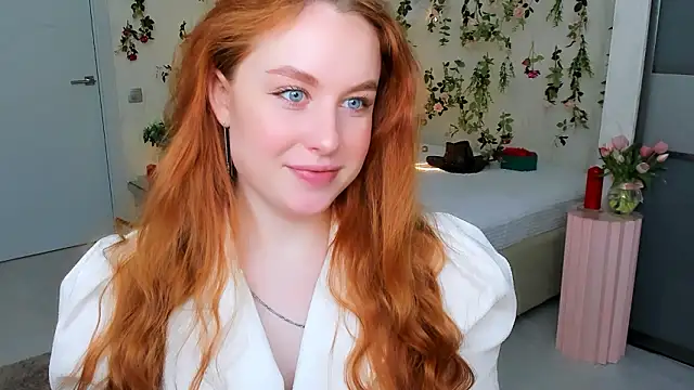 Snapshot of AirySilhouette chatting on March 17, 10:07 am AirySilhouette online show from March 17, 10:07 am