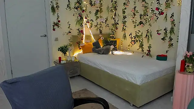 Snapshot of AirySilhouette chatting on March 24, 4:06 am AirySilhouette online show from March 24, 4:06 am