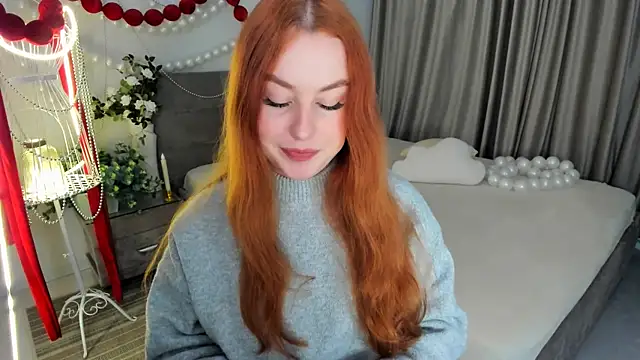 Snapshot of AirySilhouette chatting on April 10, 7:29 pm AirySilhouette online show from April 10, 7:29 pm