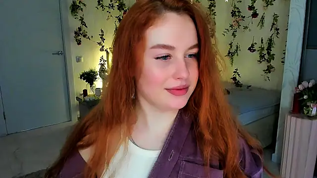 Snapshot of AirySilhouette chatting on April 16, 4:02 am AirySilhouette online show from April 16, 4:02 am