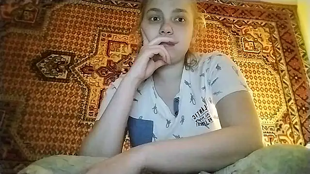 KikiBang online show from April 12, 6:57 pm