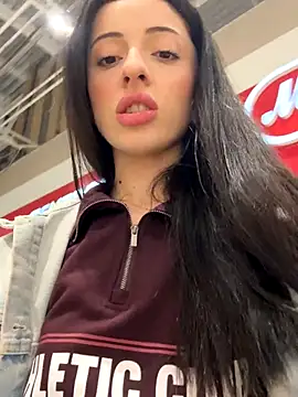 Lilitoppp online show from November 20, 7:30 am